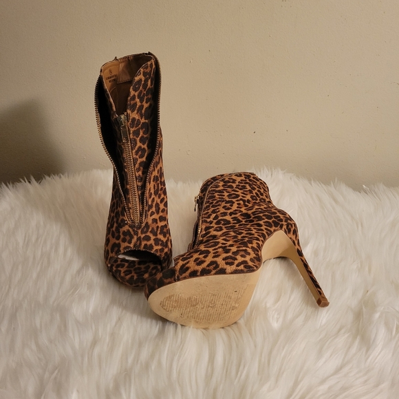 Booties - Picture 5 of 5